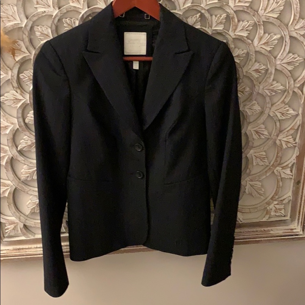 The Limited suit